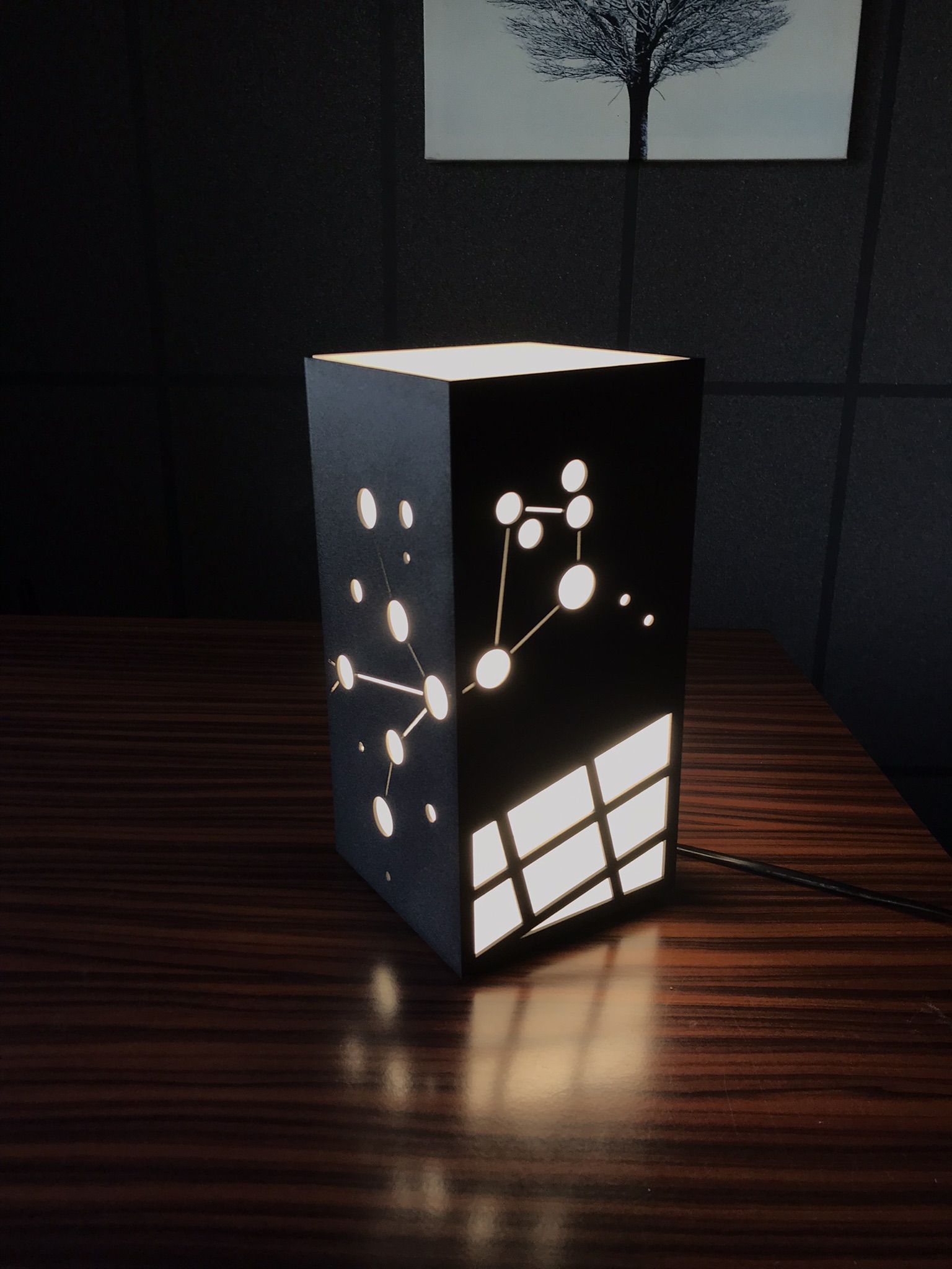 Tähtkujuga valgusti - Virgo, autor Kristjan Salev